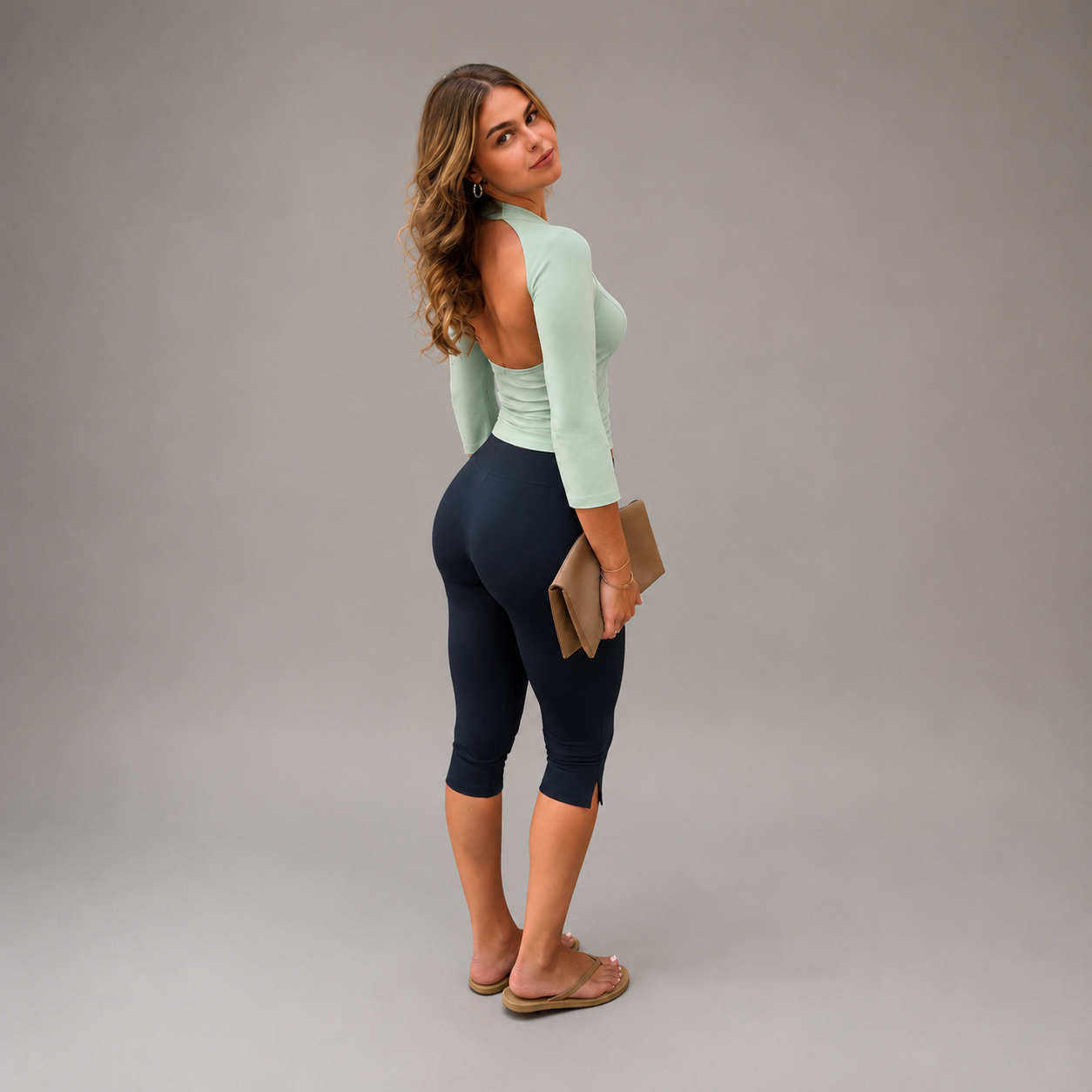 Sculpt Capri Leggings™